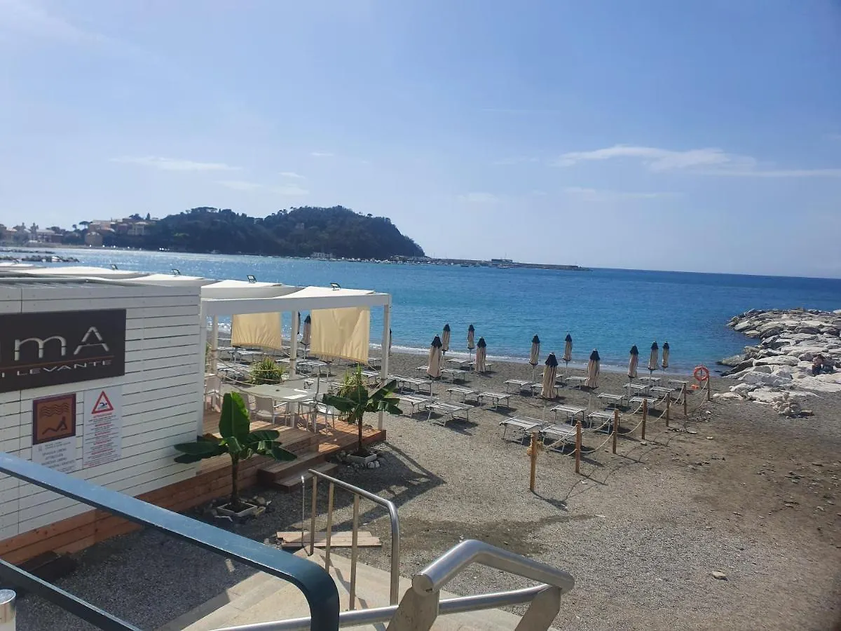 SESTRI Villa Vignolo with POOL Sestri Levante Appartamento